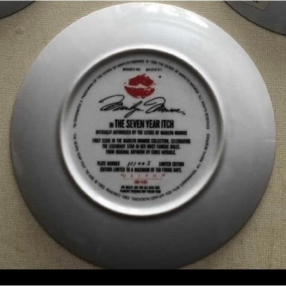 Marilyn Monroe collectabl plates trio - Picture 4 of 6
